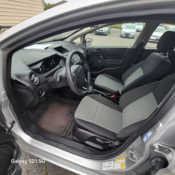 2016 Ford Fiesta S