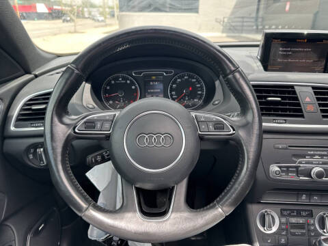2015 Audi Q3 2.0T quattro Prestige