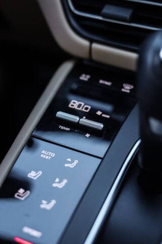 2022 Porsche Macan