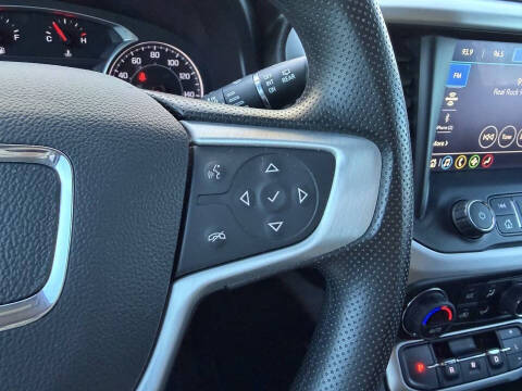 2022 GMC Acadia SLE