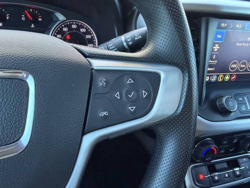 2022 GMC Acadia SLE
