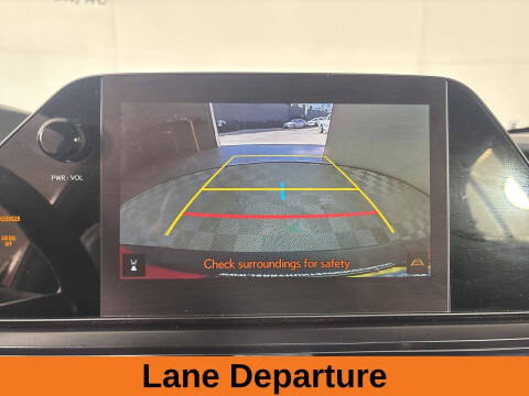 2025 Lexus UX 300h Premium