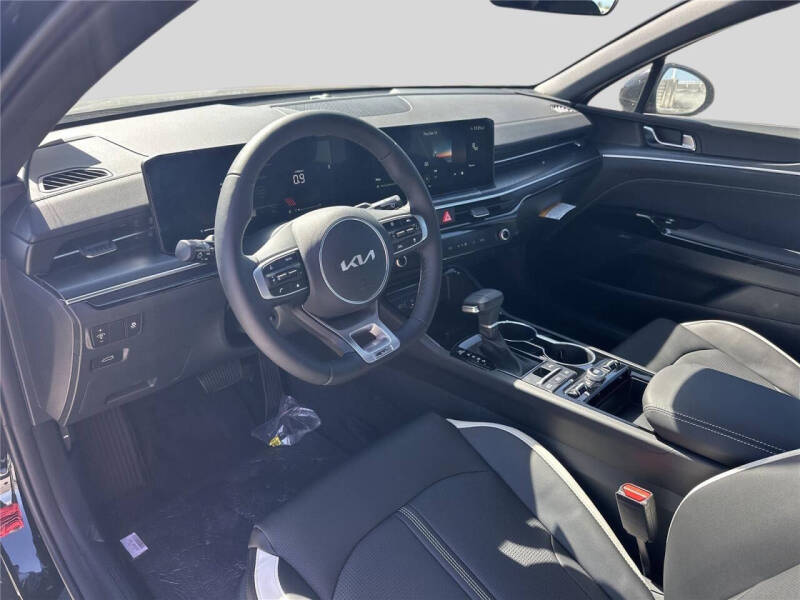2026 Kia K5