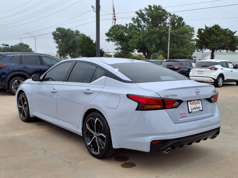 2025 Nissan Altima 2.5 SR