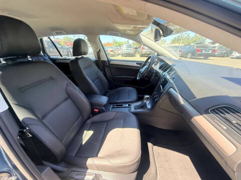 2015 Volkswagen e-Golf SEL Premium
