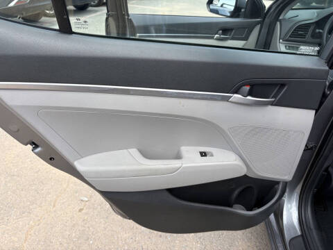 2019 Hyundai Elantra