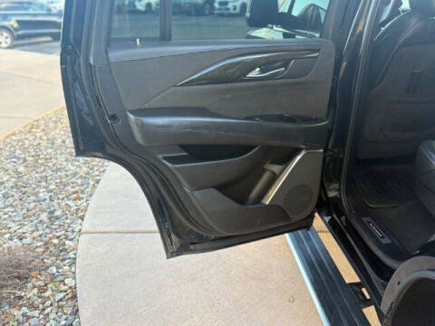 2017 Cadillac Escalade Platinum