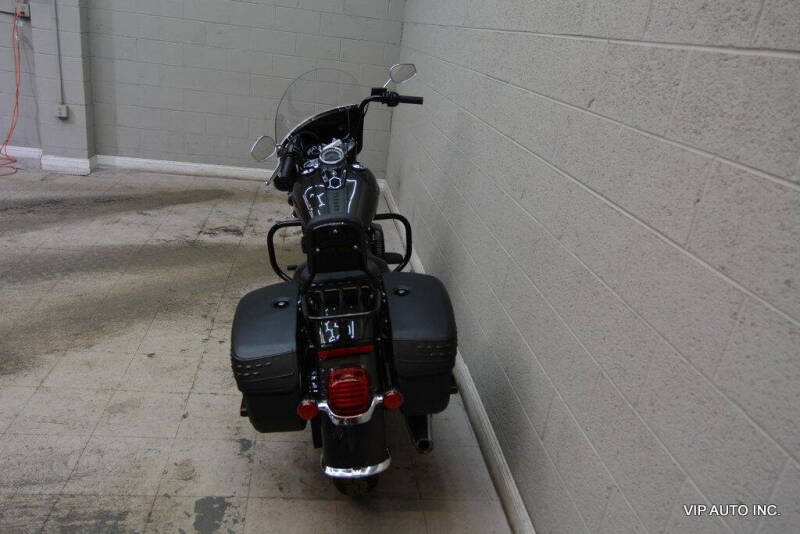 2019 Harley-Davidson FLHCS
