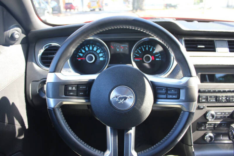 2014 Ford Mustang V6