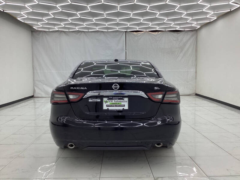 2022 Nissan Maxima 3.5 SV