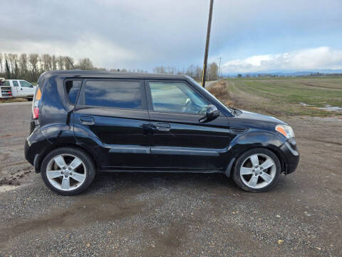 2010 Kia Soul +