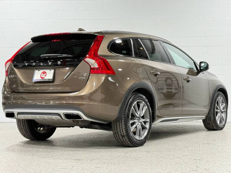2016 Volvo V60 Cross Country T5