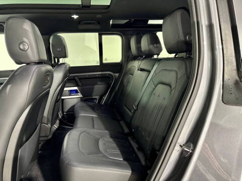 2022 Land Rover Defender 110 S