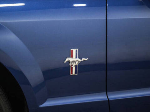 2007 Ford Mustang V6 Deluxe