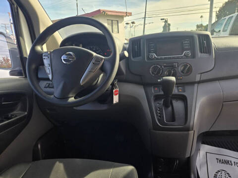 2018 Nissan NV200 SV