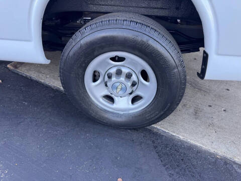 2022 Chevrolet Express 2500