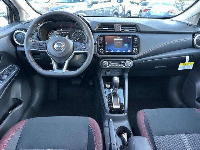 2025 Nissan Versa SR
