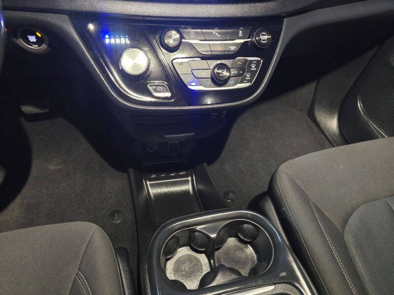 2020 Chrysler Pacifica Touring