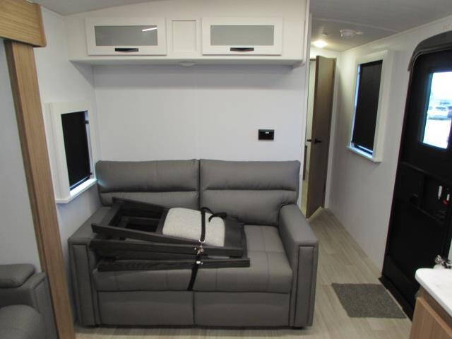 2025 KEYSTONE P T2700RK