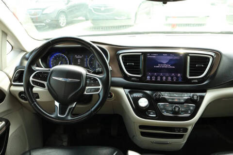2018 Chrysler Pacifica Touring L