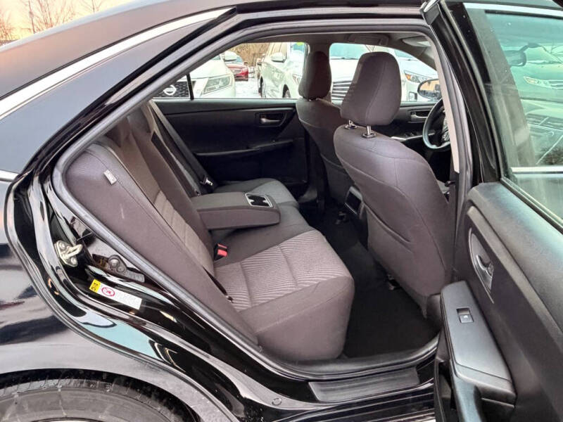 2016 Toyota Camry LE