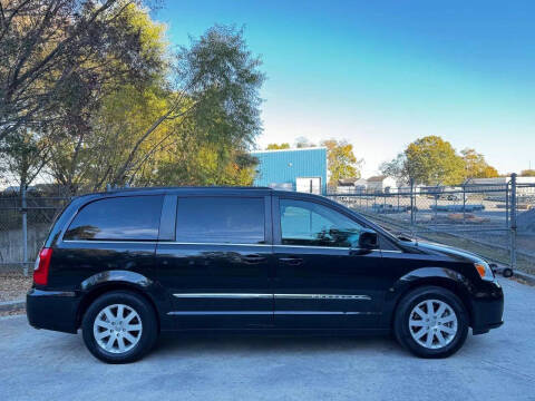 2013 Chrysler Town and Country Touring