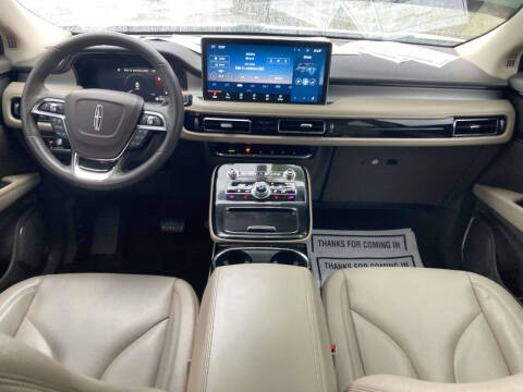 2022 Lincoln Nautilus Standard