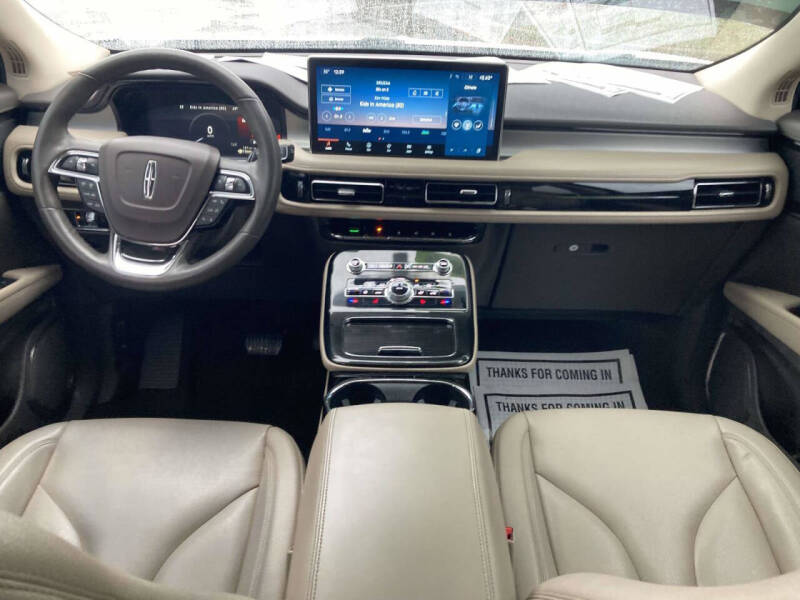 2022 Lincoln Nautilus Standard