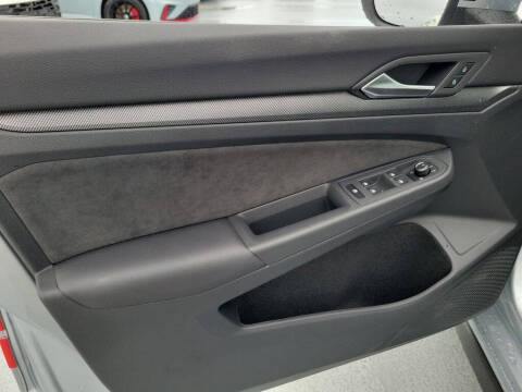 2026 Volkswagen Golf GTI SE