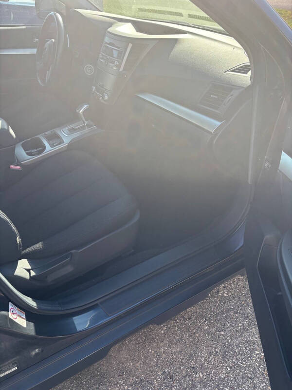 2011 Subaru Outback 2.5i Premium