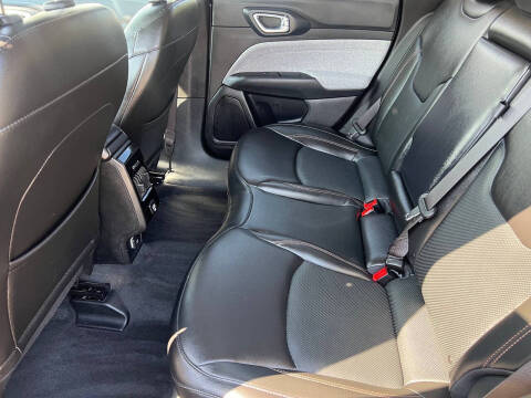2022 Jeep Compass Latitude Lux