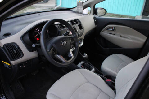 2013 Kia Rio 5-Door LX