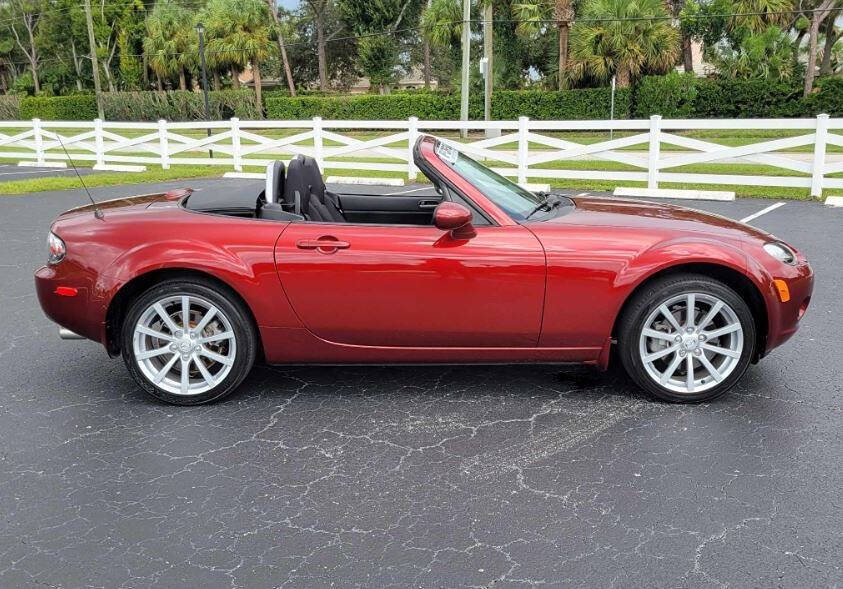 2006 Mazda MX-5 Miata for sale at VERO APEX in Vero Beach, FL