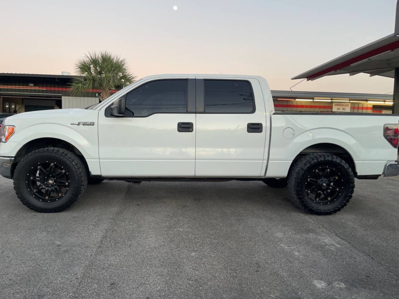 2009 Ford F-150 for sale at SMART CHOICE AUTO in Pasadena, TX