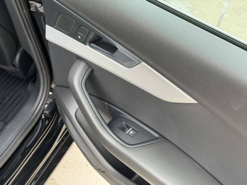 2017 Audi A4 2.0T quattro Premium Plus