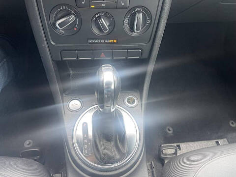 2013 Volkswagen Beetle