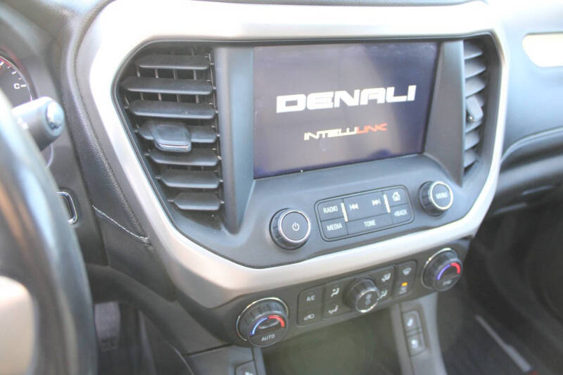 2019 GMC Acadia Denali
