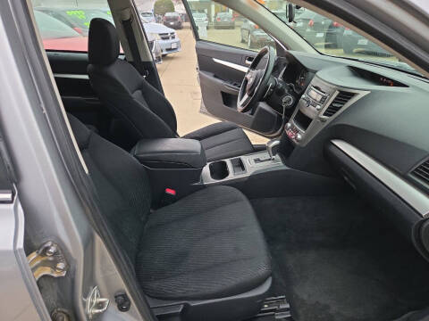 2010 Subaru Outback 2.5i