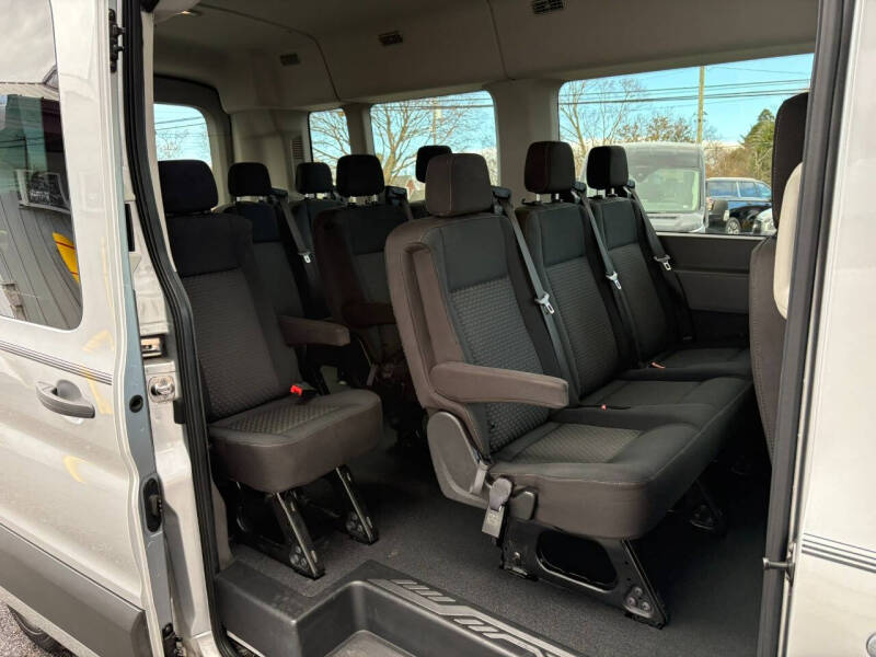 2023 Ford Transit 350 XLT