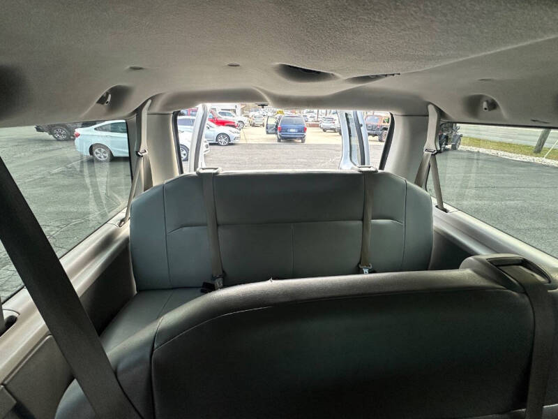 2009 Ford E-Series E-350 SD XL