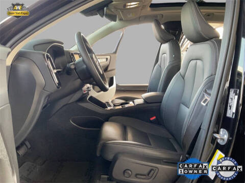 2025 Volvo XC40 B5 Plus Bright Theme