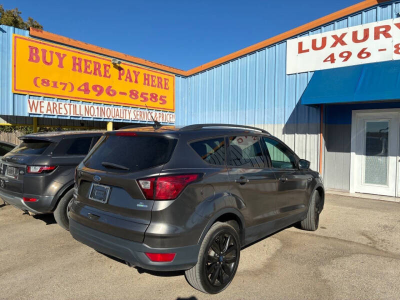 2019 Ford Escape SE