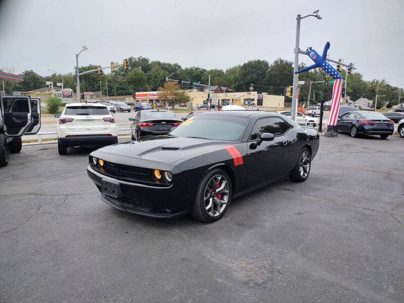 2016 Dodge Challenger SXT Plus
