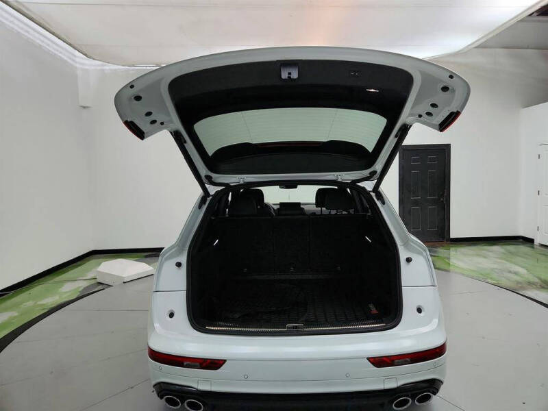 2023 Audi SQ5 3.0T quattro Prestige