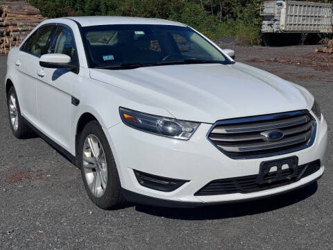 2017 Ford Taurus SEL