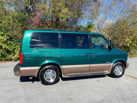 2000 Chevrolet Astro LS