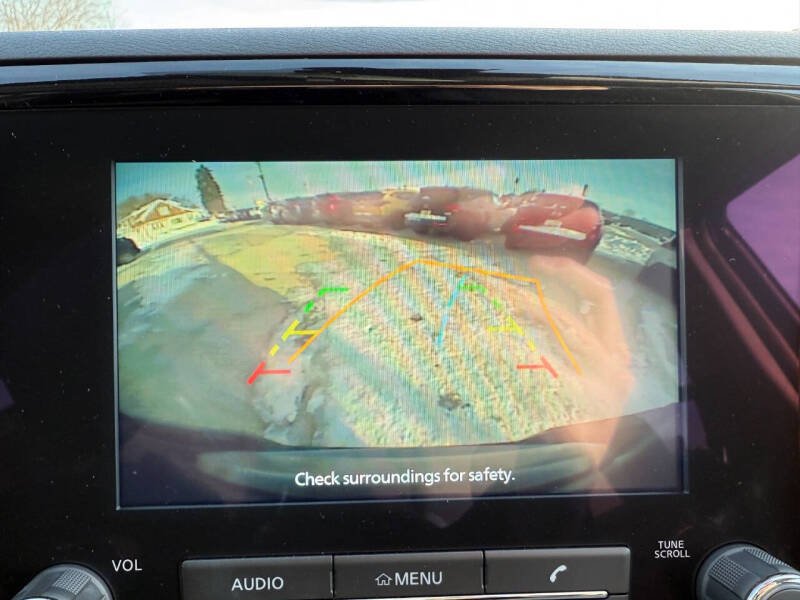 2023 Nissan Frontier SV