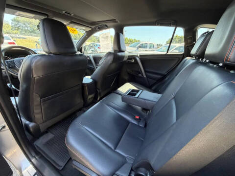 2017 Toyota RAV4 SE