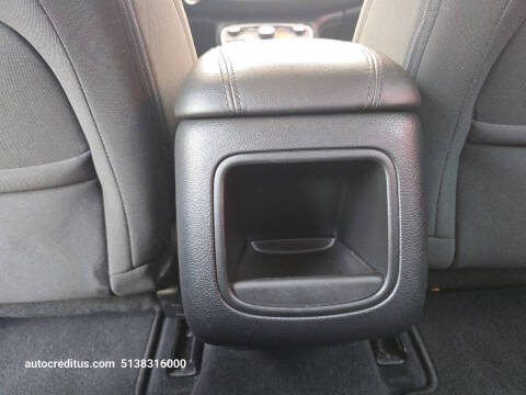 2017 Chrysler 200 LX