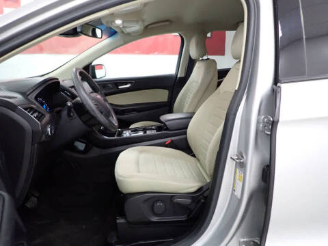 2019 Ford Edge SE